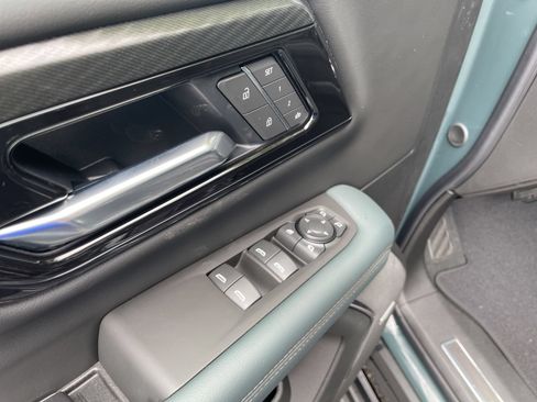 New 2026 GMC Yukon AT4 w/ AT4 Premium Package AWD/4WD image 21