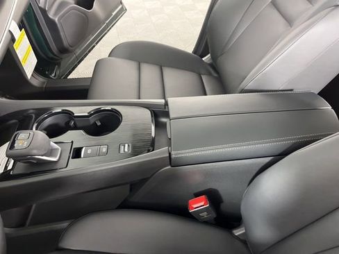 New 2026 Nissan Rogue SV FWD image 28