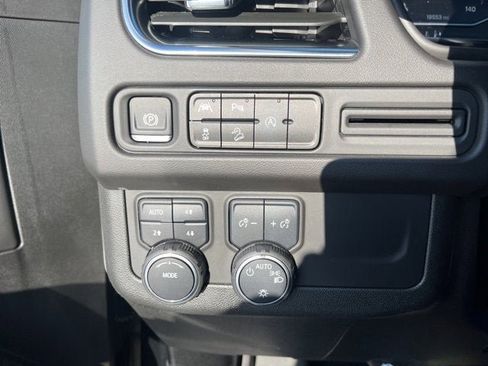 Used 2024 Chevrolet Tahoe Z71 image 13