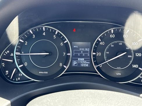 Used 2018 Nissan Armada SL w/ Moonroof Package AWD/4WD image 12