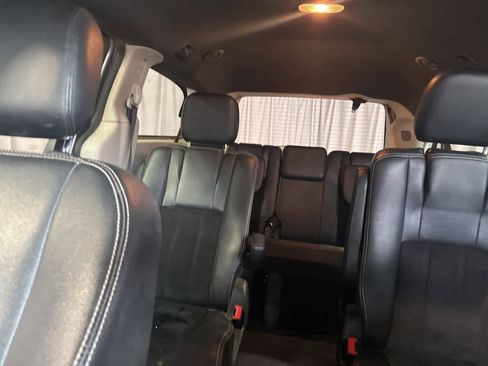 Used 2017 Dodge Grand Caravan SXT image 19