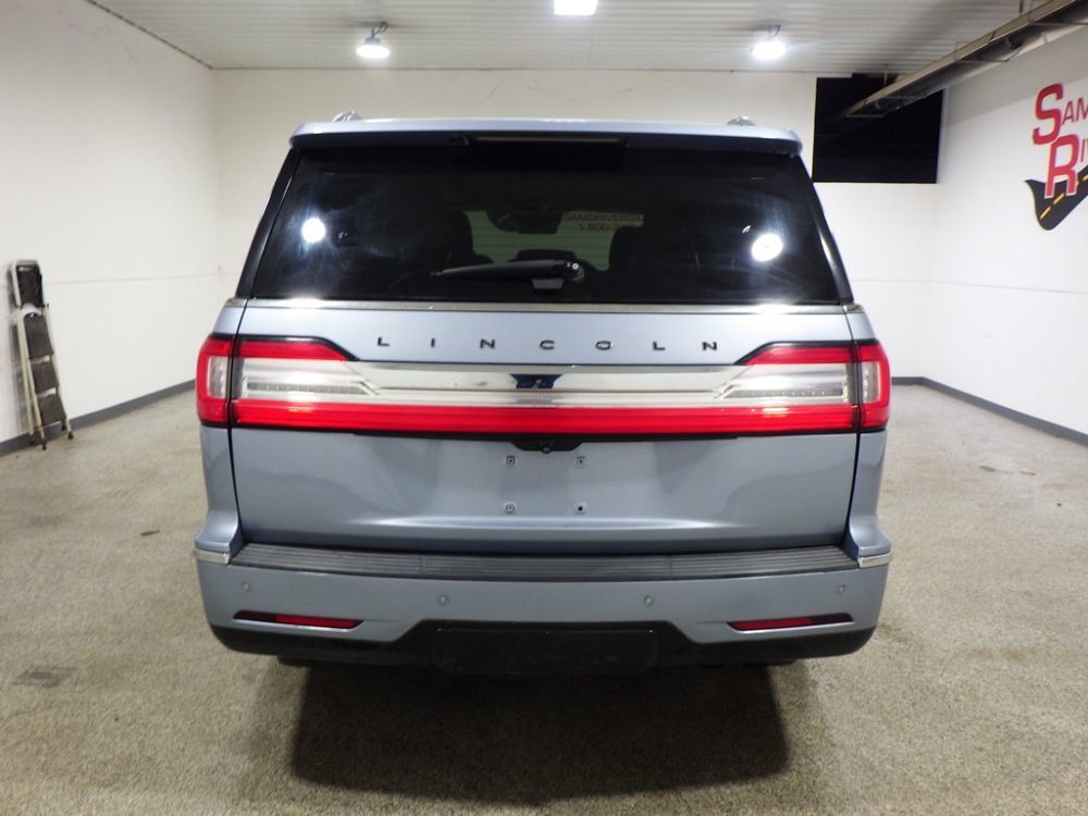 Used 2019 Lincoln Navigator Black Label AWD/4WD image 3