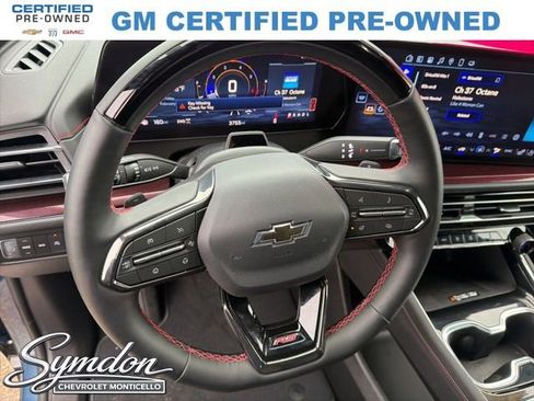 Certified 2025 Chevrolet Traverse RS image 11