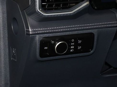 Used 2025 Ford Mustang Premium RWD image 26