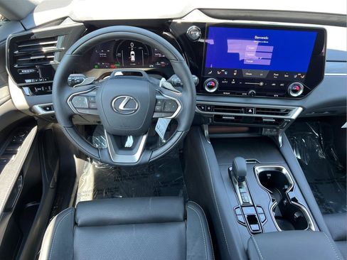 New 2025 Lexus RX 450h AWD w/ Luxury Package image 17