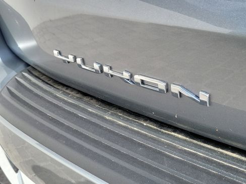 New 2026 GMC Yukon XL Elevation image 7