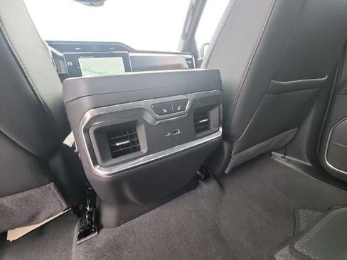 Used 2026 GMC Sierra 1500 Denali w/ Denali Reserve Package AWD/4WD image 21