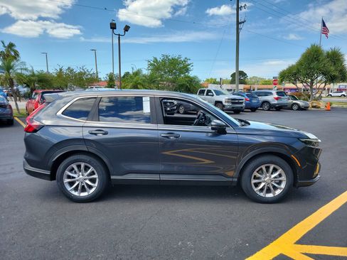 Used 2024 Honda CR-V EX image 5