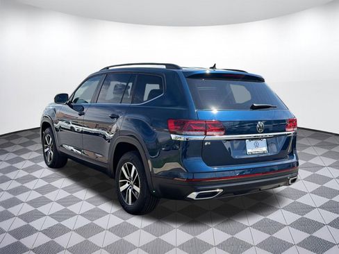 Certified 2022 Volkswagen Atlas SE image 3