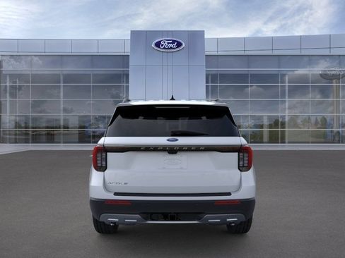New 2026 Ford Explorer Active w/ Active Comfort Package RWD image 5