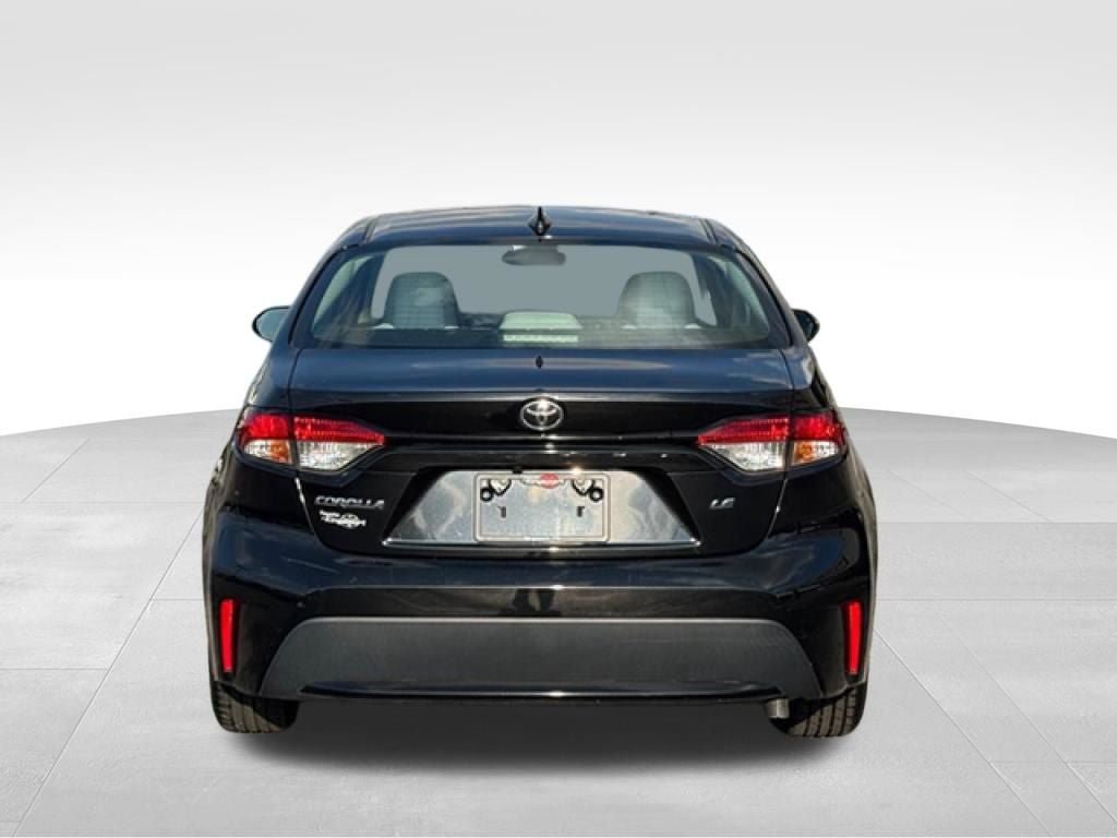 Used 2020 Toyota Corolla LE FWD image 5