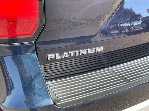 Used 2021 Ford Expedition Platinum image 31