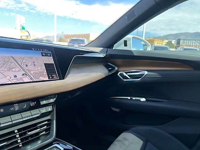 Used 2023 Audi e-tron GT Premium Plus AWD/4WD image 27