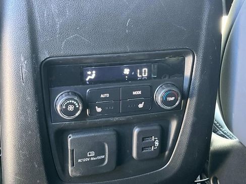 Used 2024 Buick Enclave Premium FWD image 18