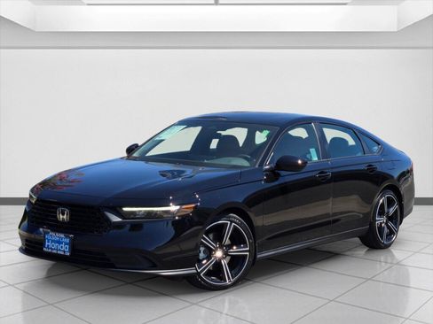 Used 2026 Honda Accord Sport image 9