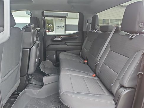 Used 2023 Chevrolet Silverado 1500 LT image 24