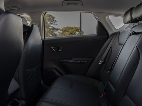 New 2026 Kia K4 EX image 33
