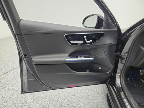Used 2023 Mercedes-Benz C 300 Sedan image 15