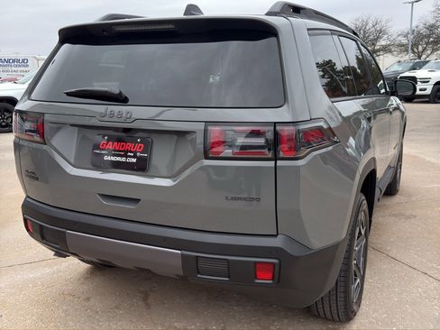 New 2026 Jeep Cherokee Laredo image 5