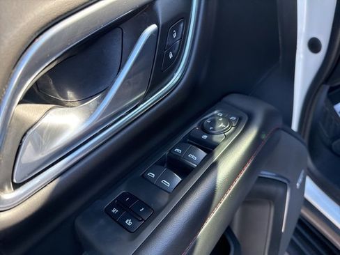 Used 2023 Chevrolet Tahoe RST image 14