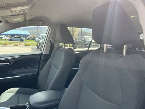 Used 2024 Toyota RAV4 XLE image 14