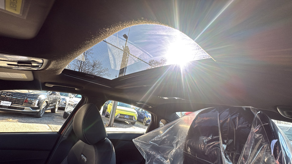 Used 2024 Kia Forte GT-Line w/ GT-Line Premium Package FWD image 13