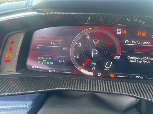 Used 2021 Chevrolet Corvette Stingray Premium Cpe w/ Z51 Performance Package image 11