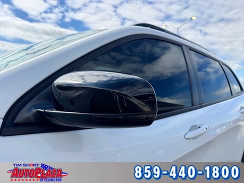 Used 2022 Jeep Cherokee Trailhawk w/ Sun, Sound & Nav Group AWD/4WD image 18