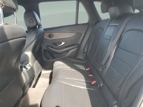 Used 2020 Mercedes-Benz GLC 300 4MATIC image 6