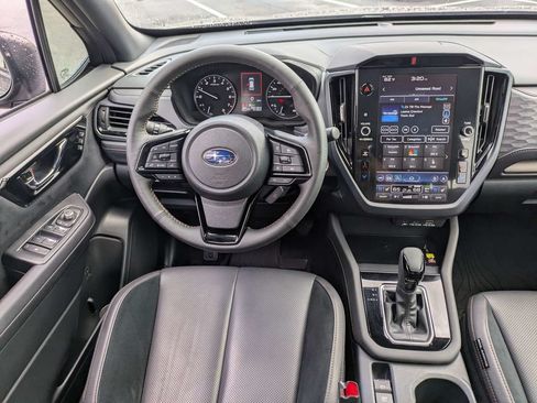 Certified 2025 Subaru Forester Touring w/ Popular Package - Touring AWD/4WD image 18