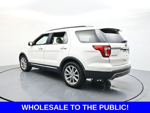 Used 2017 Ford Explorer Limited w/ Equipment Group 301A image 5