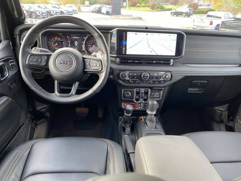New 2025 Jeep Wrangler Unlimited Rubicon 392 image 11