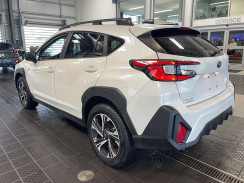 Used 2024 Subaru Crosstrek 2.0i Premium image 19