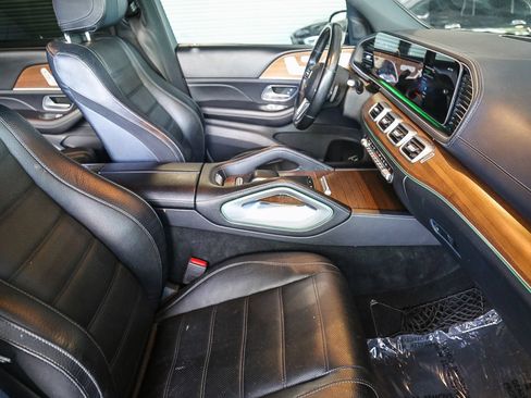 Used 2021 Mercedes-Benz GLS 580 4MATIC image 15