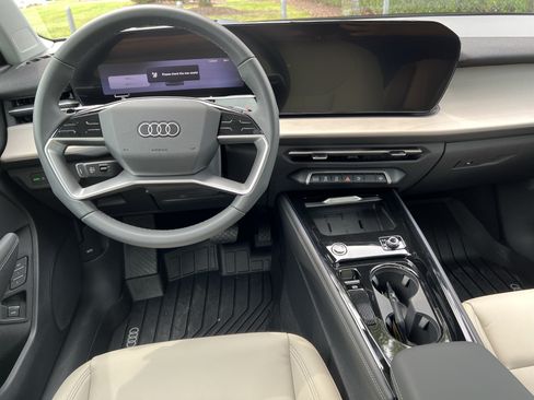Certified 2026 Audi Q3 quattro 2.0T AWD/4WD image 27