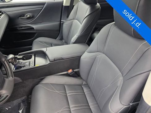Used 2025 Lexus ES 300h w/ Technology Package FWD image 11