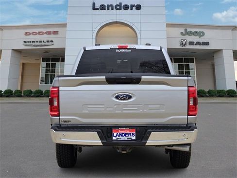 Used 2022 Ford F150 XLT w/ Trailer Tow Package image 6