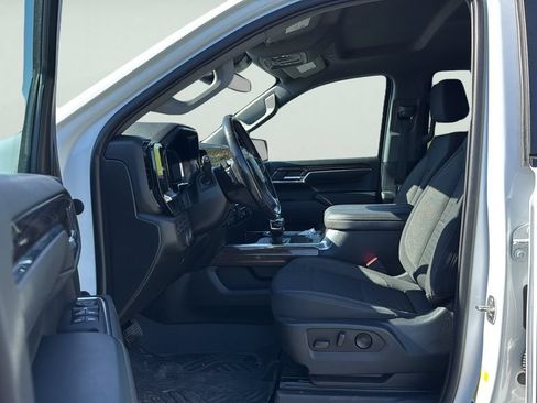 Used 2023 Chevrolet Silverado 1500 LT AWD/4WD image 19