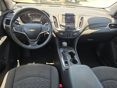 Used 2022 Chevrolet Equinox LT FWD image 9