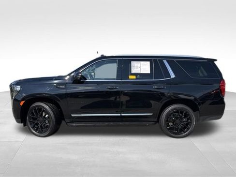 Used 2023 GMC Yukon SLT w/ SLT Luxury Package AWD/4WD image 2