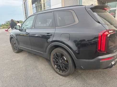 Used 2022 Kia Telluride SX w/ SX Prestige Package AWD/4WD image 4