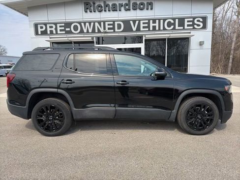 Used 2023 GMC Acadia SLT w/ Elevation Edition FWD image 2