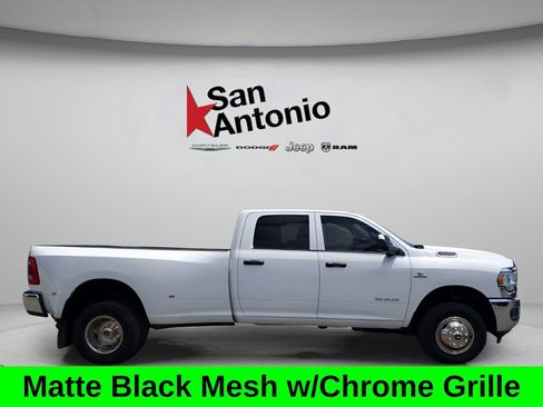 Used 2020 RAM 3500 Tradesman w/ Towing Technology Group AWD/4WD image 17