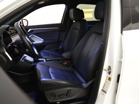 Certified 2021 Audi Q3 2.0T Premium w/ Convenience Package image 4