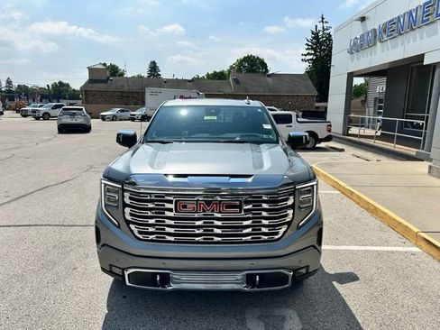 Used 2025 GMC Sierra 1500 Denali w/ Denali Reserve Package AWD/4WD image 4