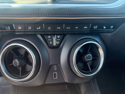 Used 2020 Chevrolet Blazer Premier w/ Driver Confidence II Package image 21