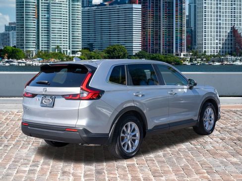 Certified 2025 Honda CR-V EX image 6