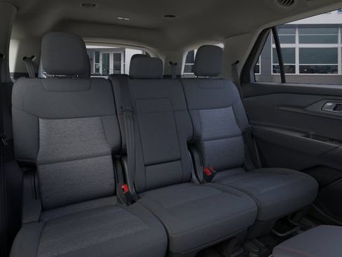 Used 2026 Ford Explorer Active AWD/4WD image 11