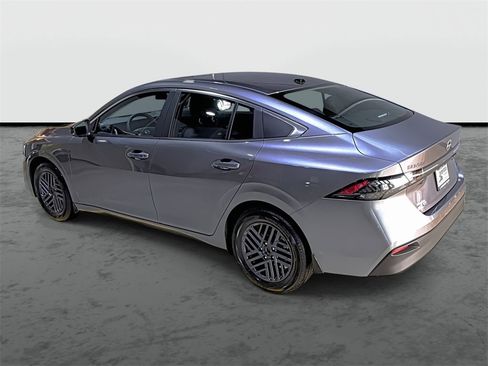 New 2026 Nissan Sentra SV w/ SV Convenience Package image 2
