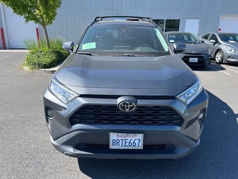 Used 2020 Toyota RAV4 XLE w/ Carpet Mat Package FWD image 2